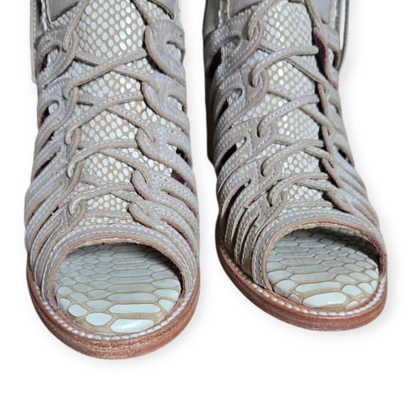 Freebird by Steven Wazee Boho Chic Zip Laces Ankle Booties Beige Multi Size 7 - Picture 7 of 10